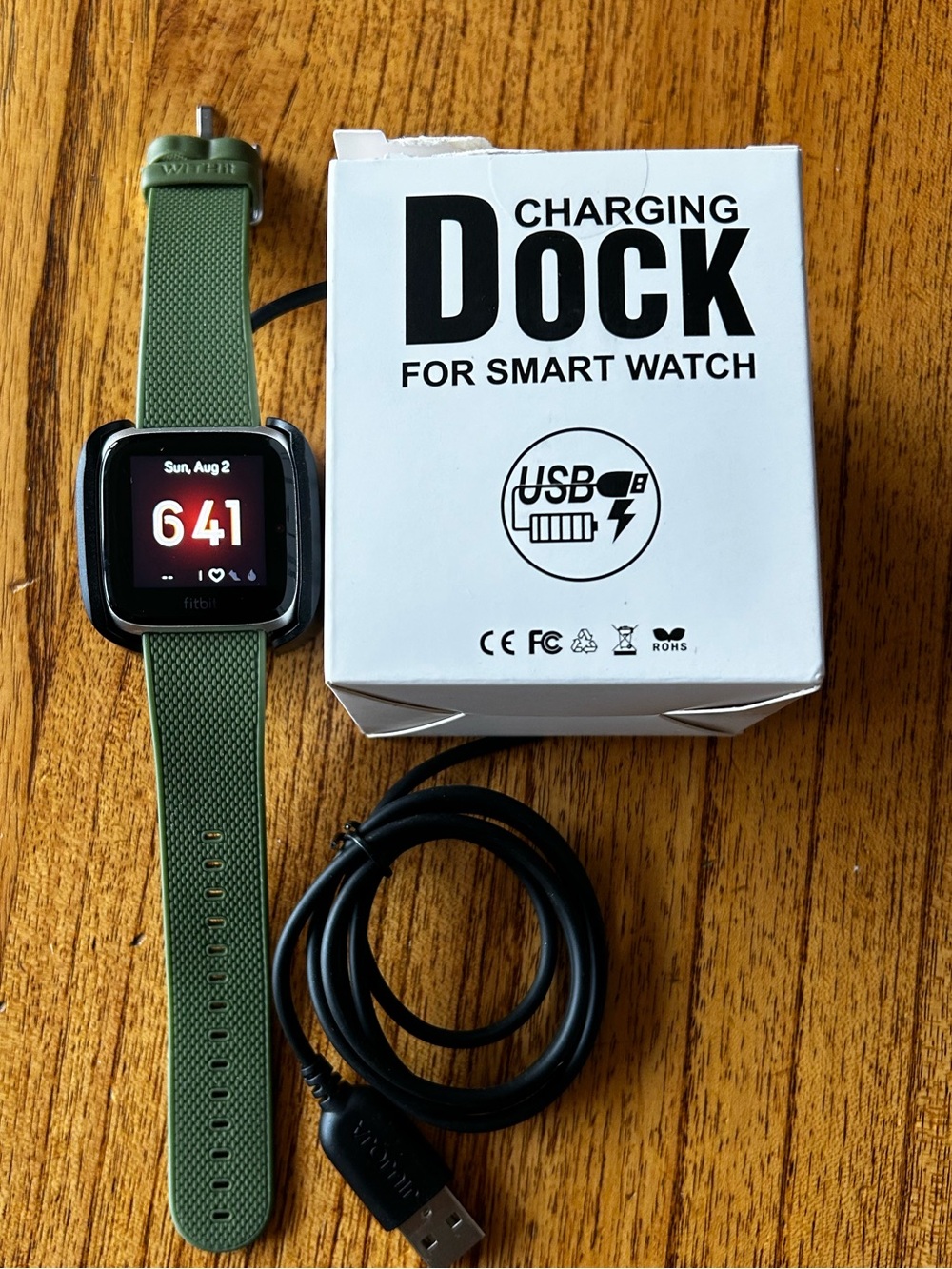 Fitbit Versa Lite with new charging dock